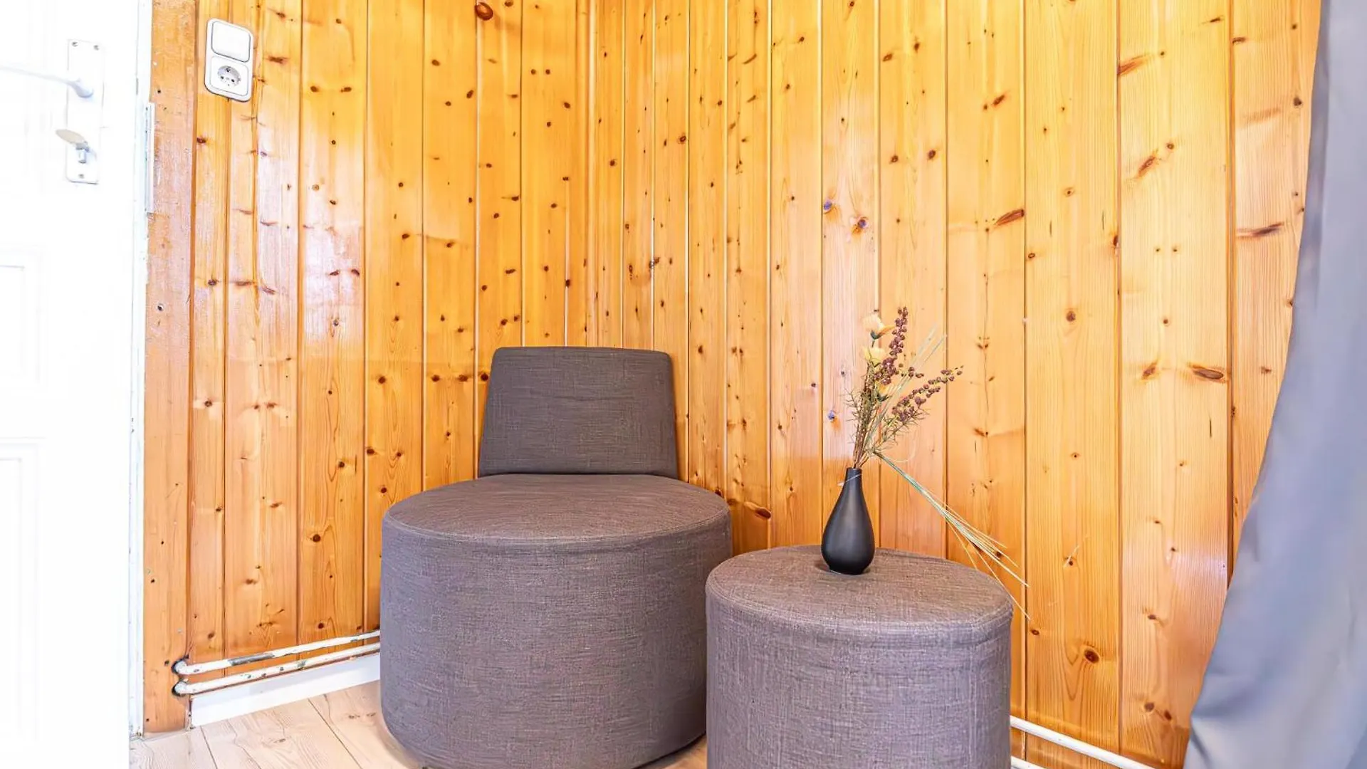 Comfy Rooms In Shared Villa With Terrace And Garden 비엔나