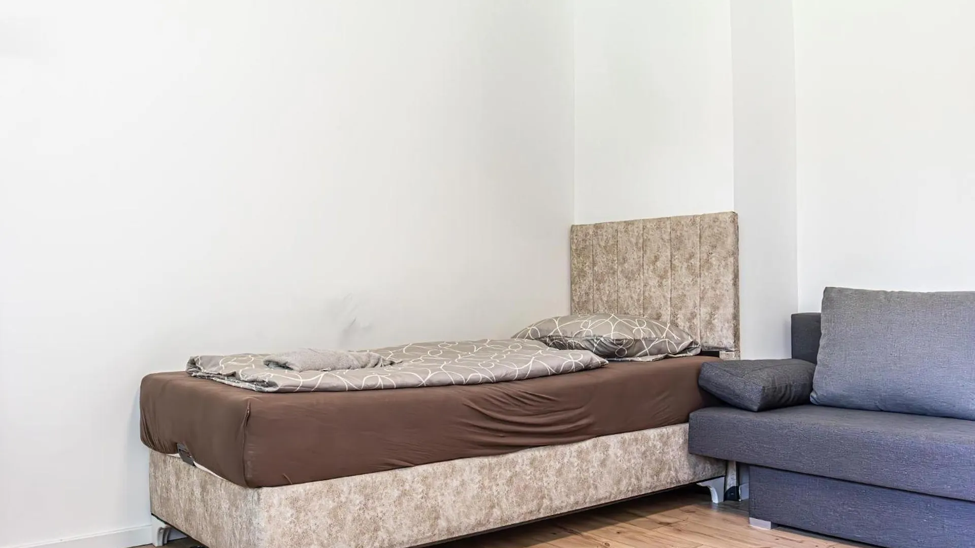 Hostel Comfy Rooms In Shared Villa With Terrace And Garden Vídeň Rakousko