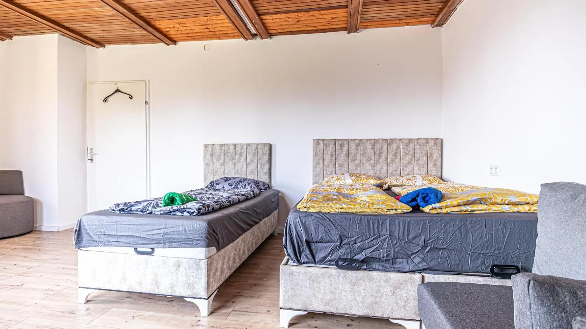 Hostel Comfy Rooms In Shared Villa With Terrace And Garden Vídeň Rakousko