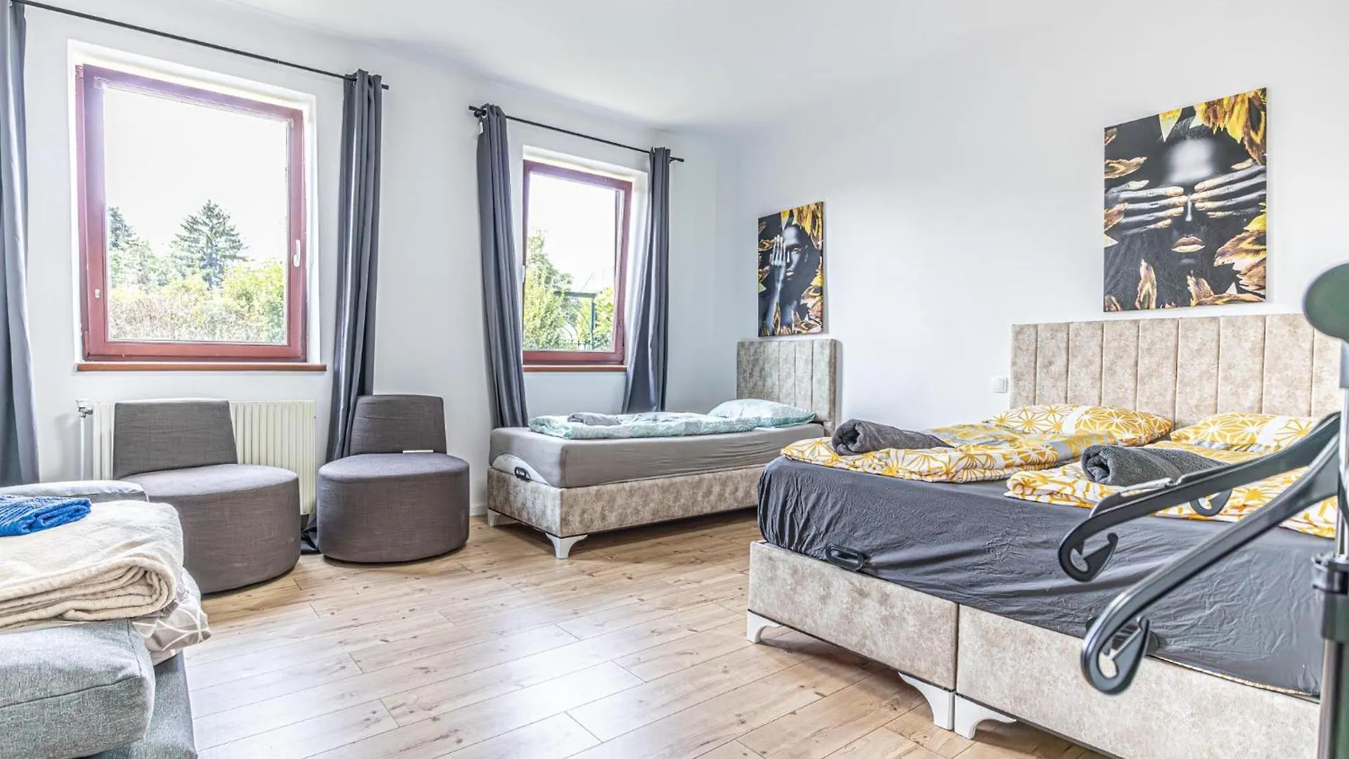 Hostel Comfy Rooms In Shared Villa With Terrace And Garden Vídeň
